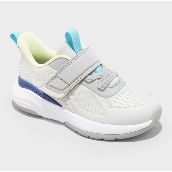 all in motion Other - Toddler Sneakers by All In Motion Toni Gray Size 6 New With Tags‎
